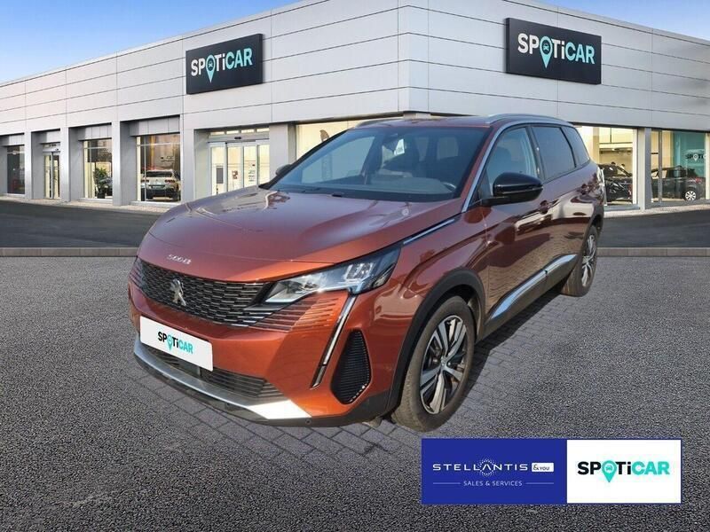 Braun Gebraucht 2023 Peugeot 5008 Allure Van / Kleinbus | 27.990 € (Superpreis) - Bild 1/4