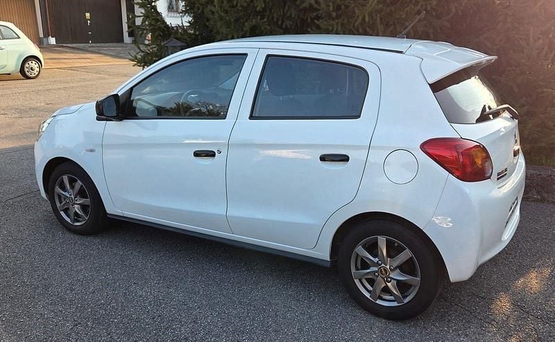 Gebraucht Mitsubishi Space Star Plus 71 PS (52 kW) 2015 Weiß Kleinwagen