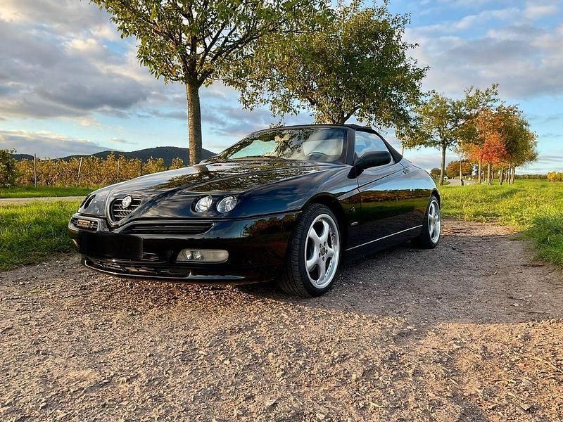 Gebraucht Alfa Romeo Spider 144 PS (105 kW) 1999 Schwarz Cabrio