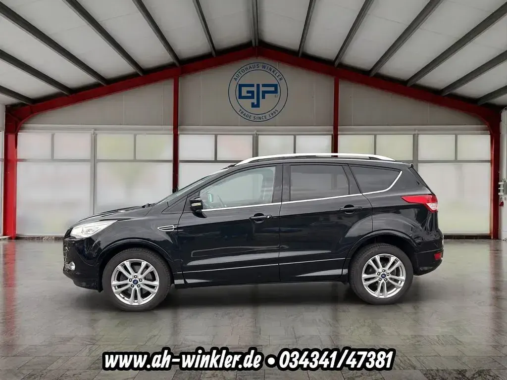 Gebraucht Ford Kuga Individual 182 PS (133 kW) 2014 Schwarz SUV