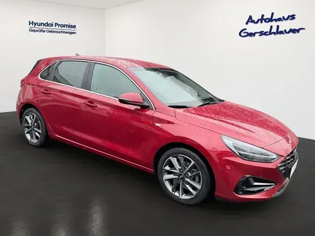 Gebraucht Hyundai i30 Prime 160 PS (117 kW) 2022 Rot Limousine