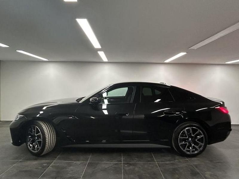 Gebraucht BMW 420 190 PS (139 kW) 2025 Saphirschwarz (metallic) Coupé