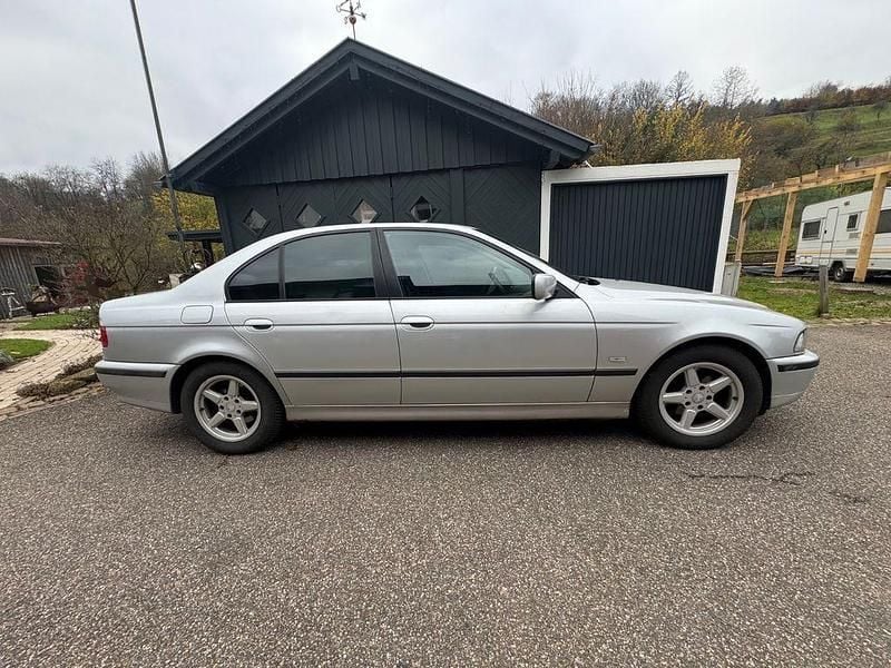 Gebraucht BMW 535 245 PS (180 kW) 1999 Silber Limousine
