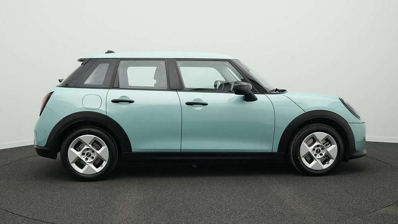 Gebraucht Mini Cooper Classic 156 PS (114 kW) 2024 Grün Kleinwagen