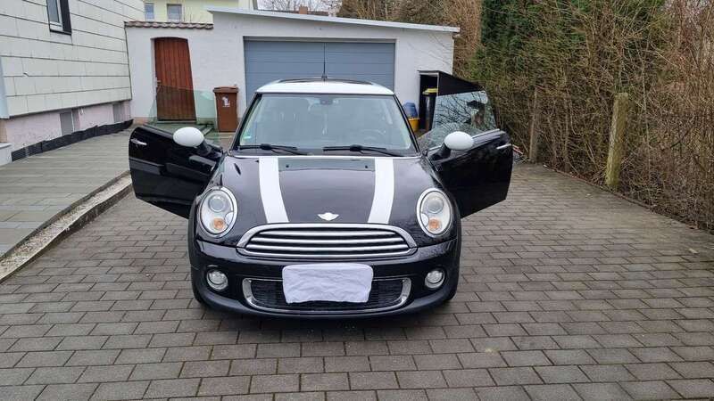 Schwarz Gebraucht 2011 Mini Cooper D Kleinwagen | 6.950 € (Fairer Preis) - Bild 1/4