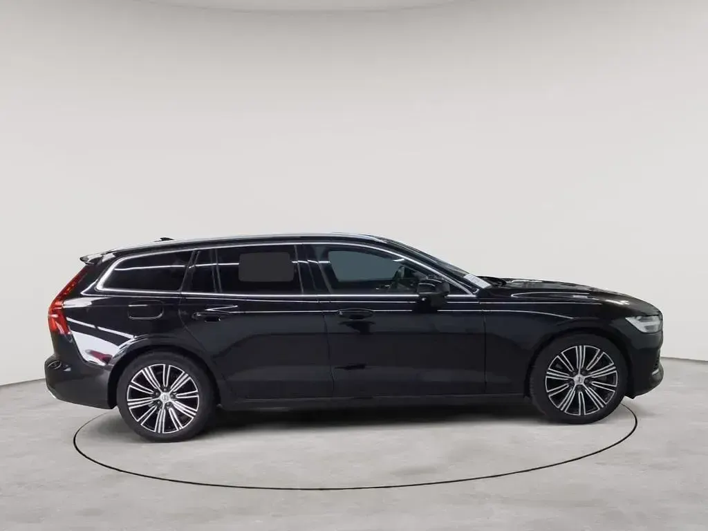 Gebraucht Volvo V60 253 PS (186 kW) 2021 Schwarz Kombi