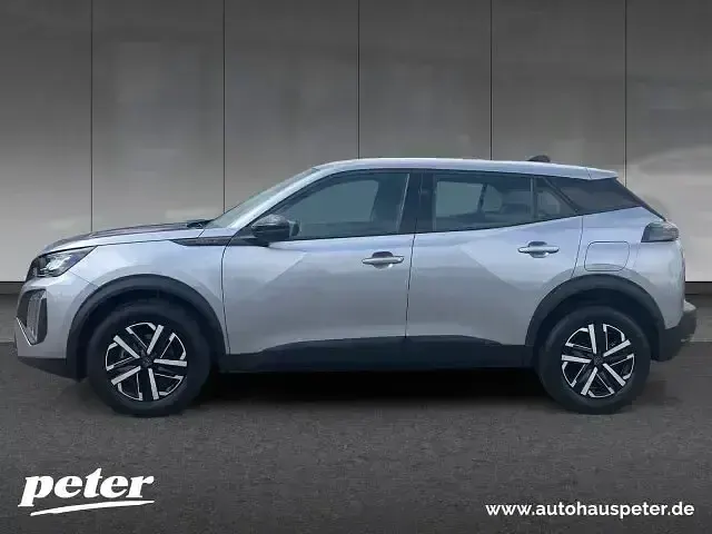 Gebraucht Peugeot 2008 Style 101 PS (74 kW) 2025 Met. artense silber SUV