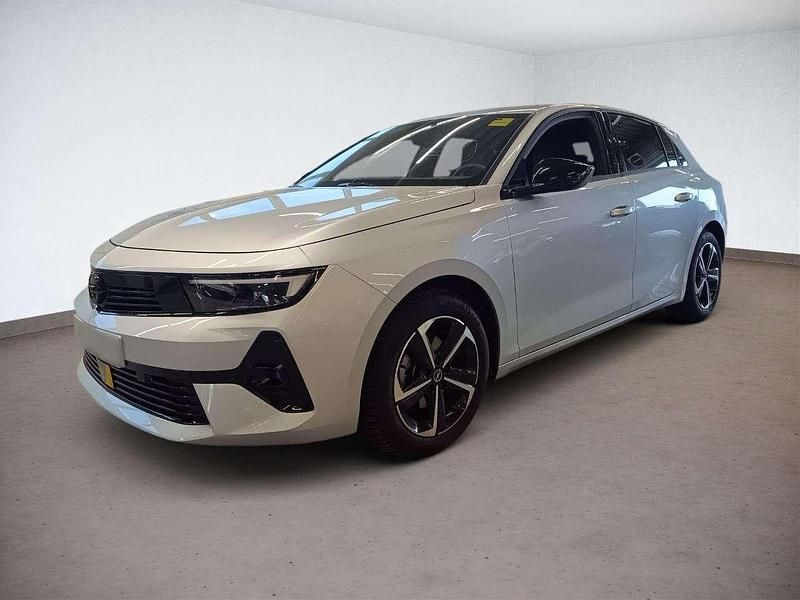 Gebraucht Opel Astra 131 PS (96 kW) 2024 Grau/ metalliclackierung Kleinwagen