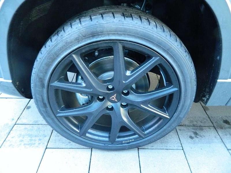 Neu Cupra Ateca 150 PS (110 kW) 2026 Graphitgrau SUV