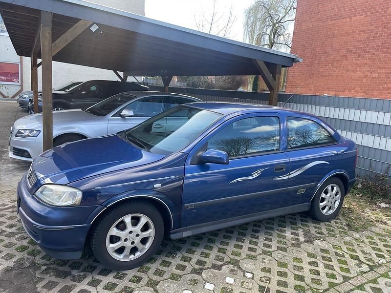 Gebraucht Opel Astra 84 PS (61 kW) 2002 Blau Coupé