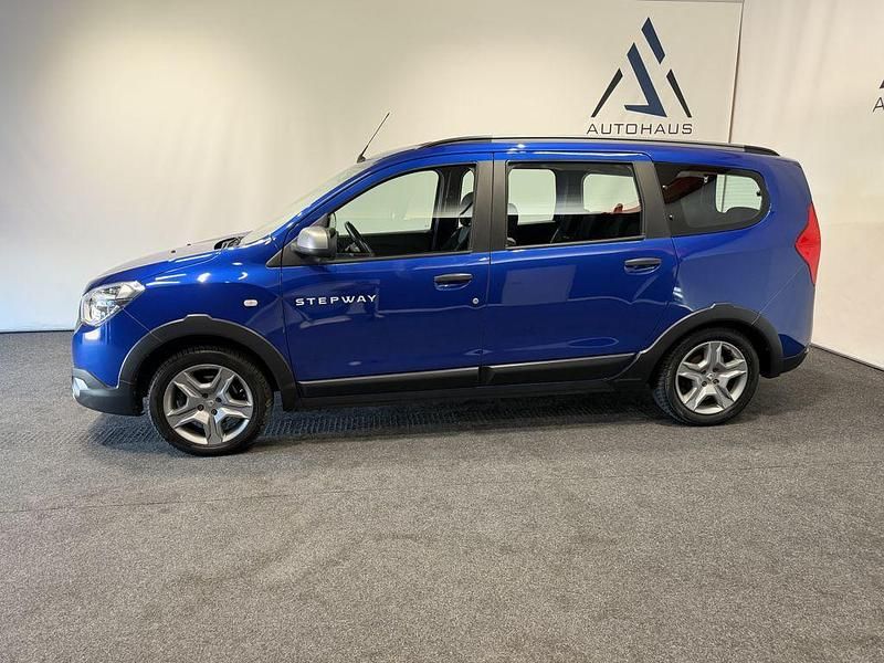 Gebraucht Dacia Lodgy Stepway 116 PS (85 kW) 2022 Blau Van / Kleinbus