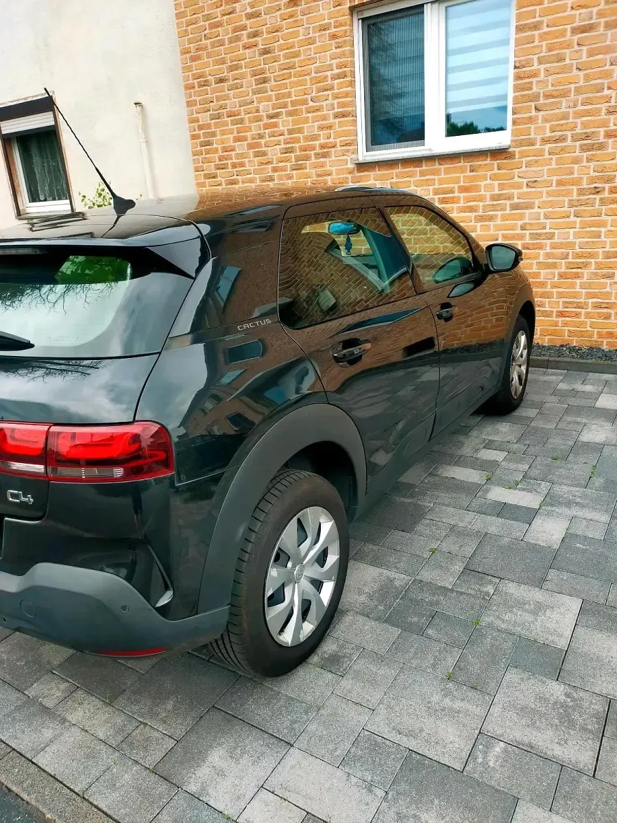 Gebraucht Citroën C4 99 PS (72 kW) 2018 Schwarz Limousine