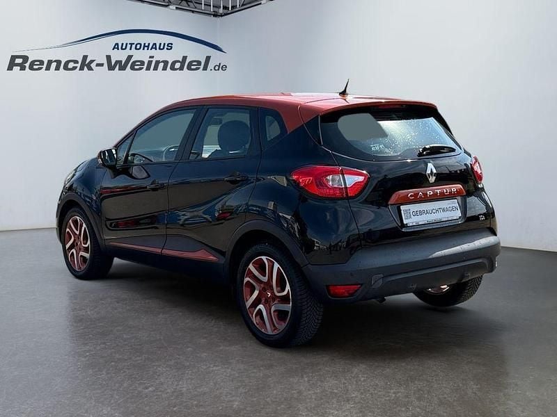 Second-hand Renault Captur Dynamique 120 CP (88 kW) 2015 Negru SUV