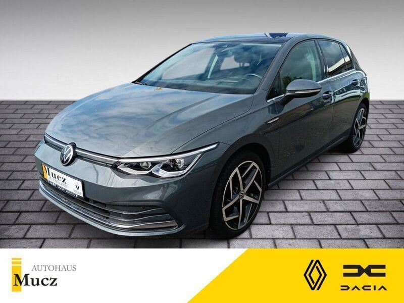 Grau Gebraucht 2020 VW Golf VIII Style Kleinwagen | 19.890 € (Etwas zu teuer) - Bild 1/4