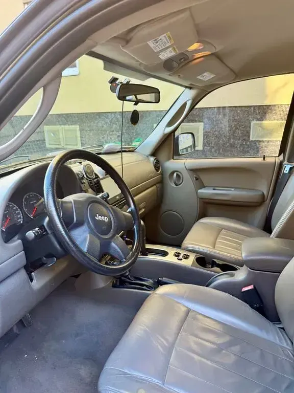 Gebraucht Jeep Cherokee Limited 204 PS (150 kW) 2007 Grün SUV