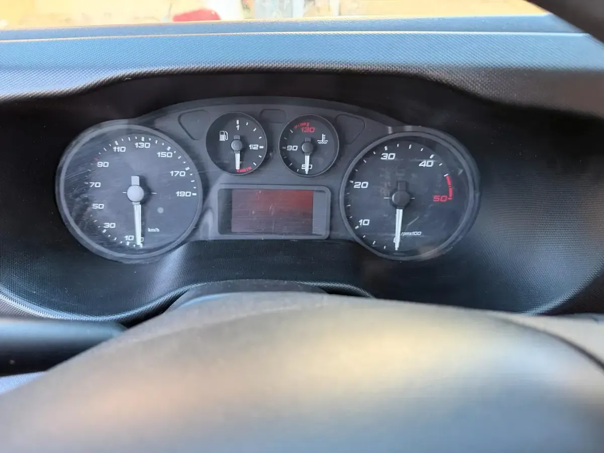 Second-hand Iveco Daily 116 CP (85 kW) 2018 Alb Berlinǎ