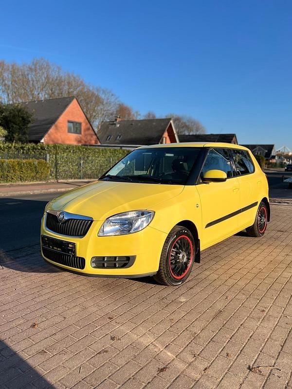 Gebraucht Skoda Fabia 60 PS (44 kW) 2008 Gelb Kleinwagen