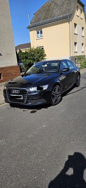 Gebraucht Audi A6 Comfort 204 PS (150 kW) 2012 Schwarz Limousine