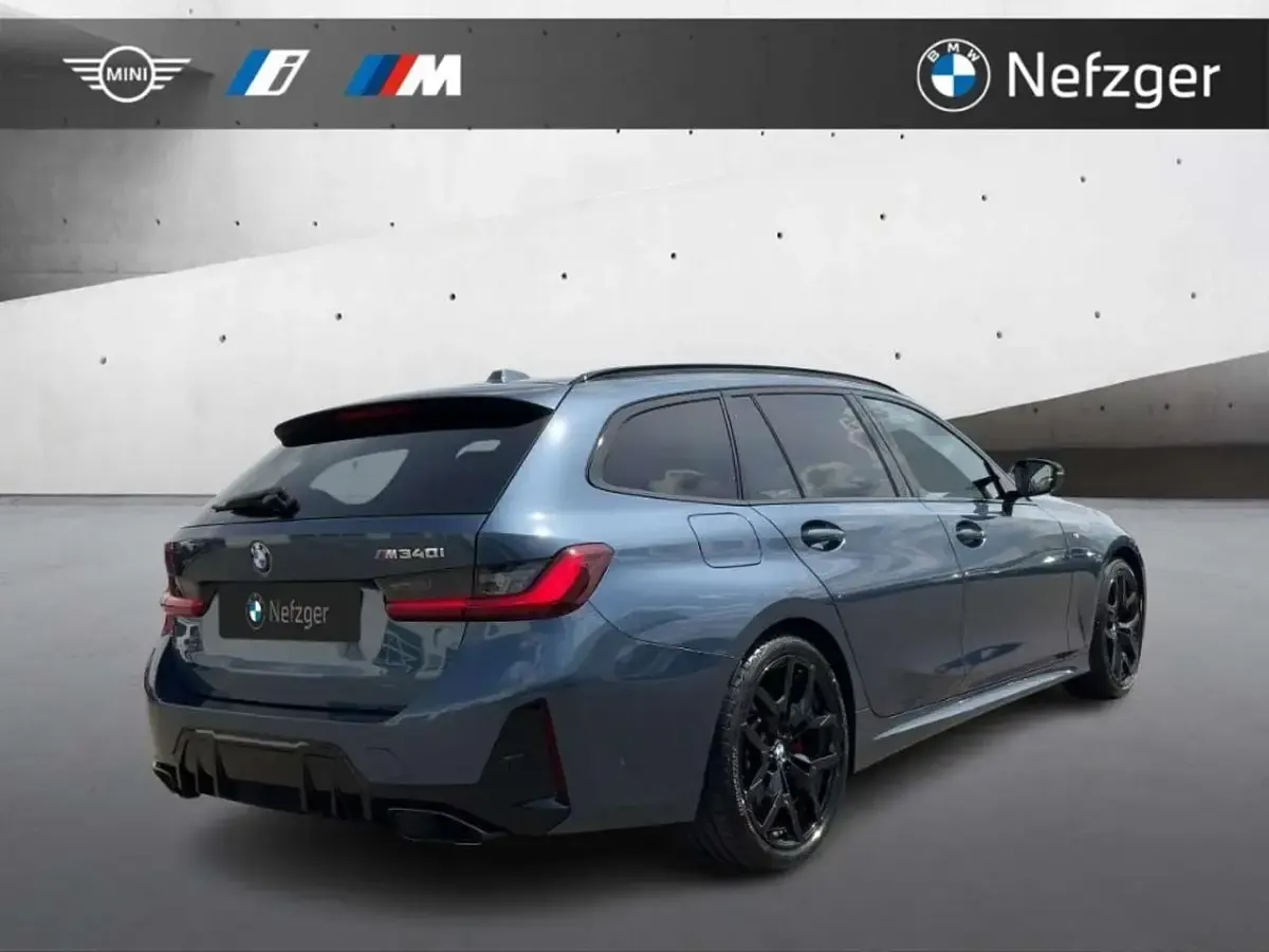 Gebraucht BMW 340 M Sport 374 PS (275 kW) 2025 Arctic race blue Kombi
