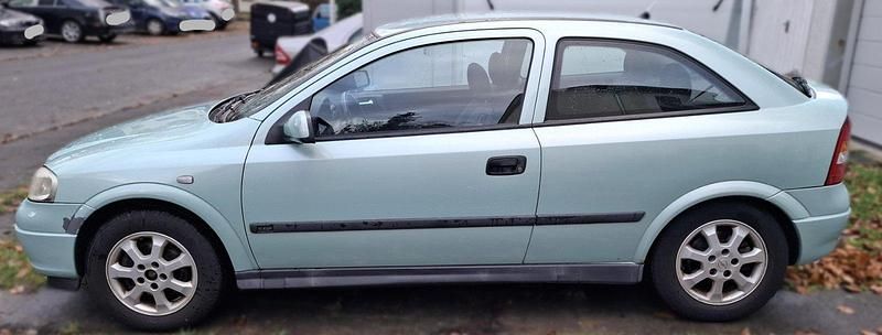 Gebraucht Opel Astra 125 PS (91 kW) 2001 Grün Limousine