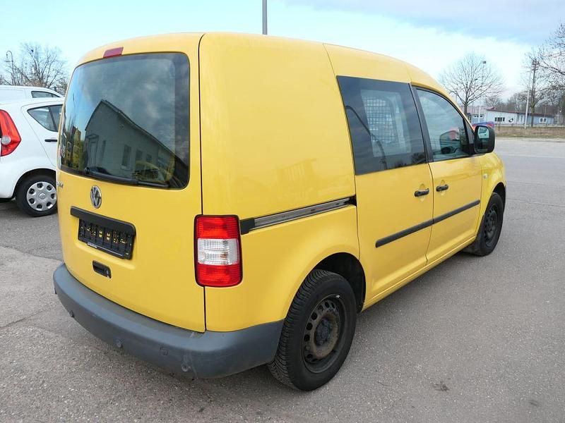 Gebraucht VW Caddy 69 PS (50 kW) 2009 Ginstergelb r1032 Van / Kleinbus