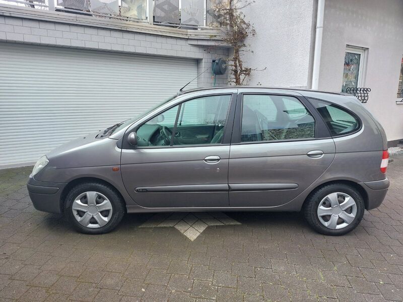 Gebraucht Renault Scénic 107 PS (78 kW) 2002 Grau Van / Kleinbus