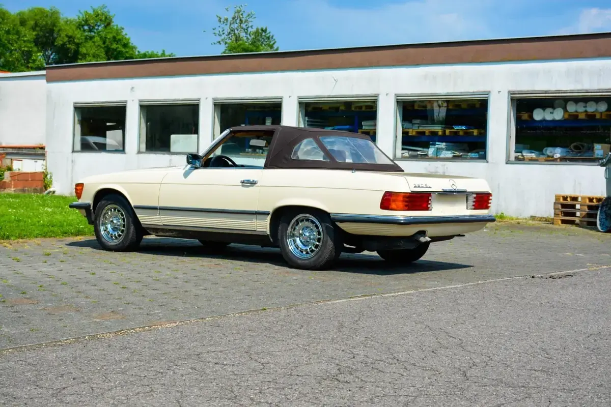 Gebraucht Mercedes SL380 155 PS (114 kW) 1983 Beige Cabrio