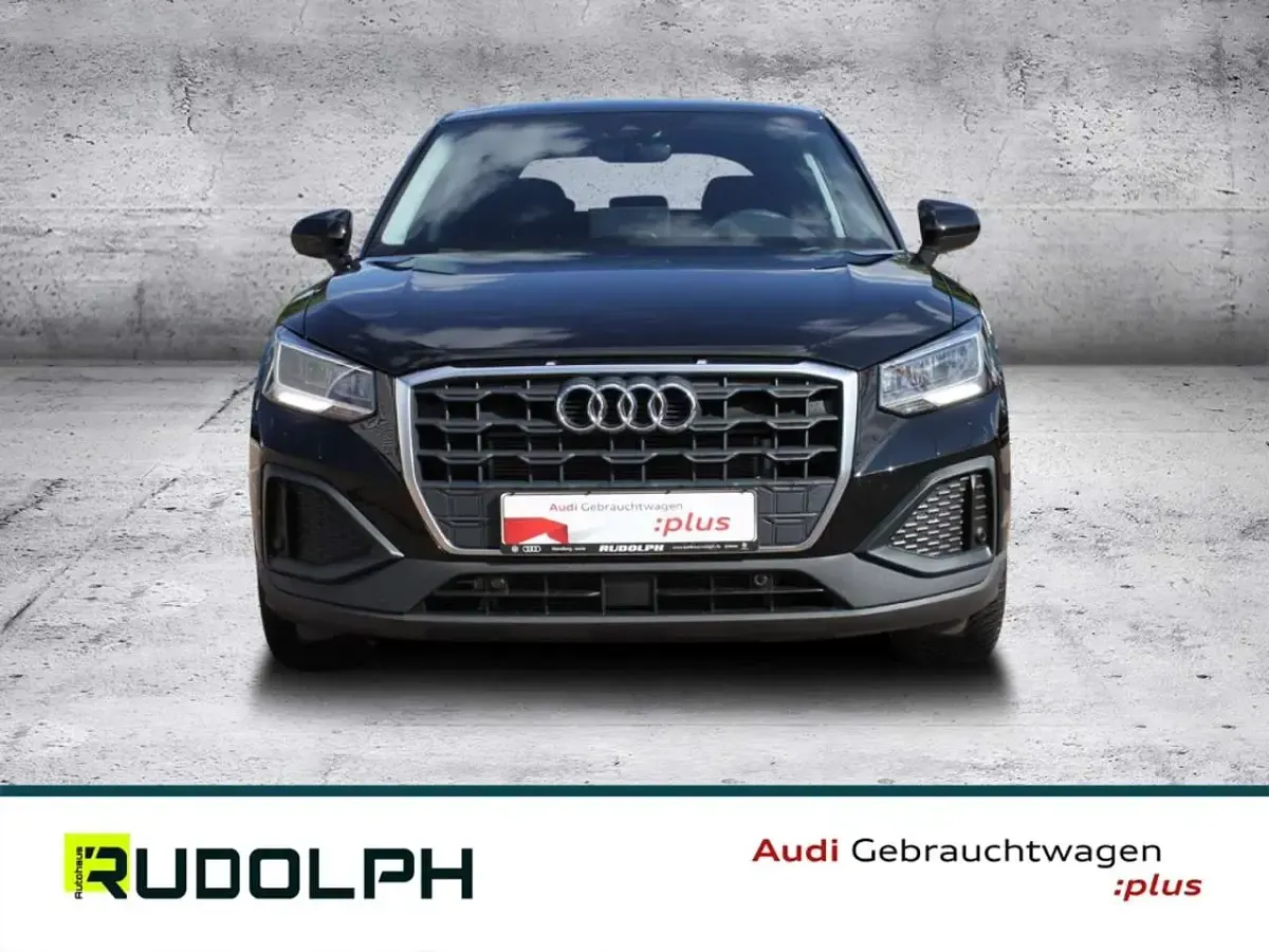Gebraucht Audi Q2 Comfort 150 PS (110 kW) 2024 Schwarz SUV