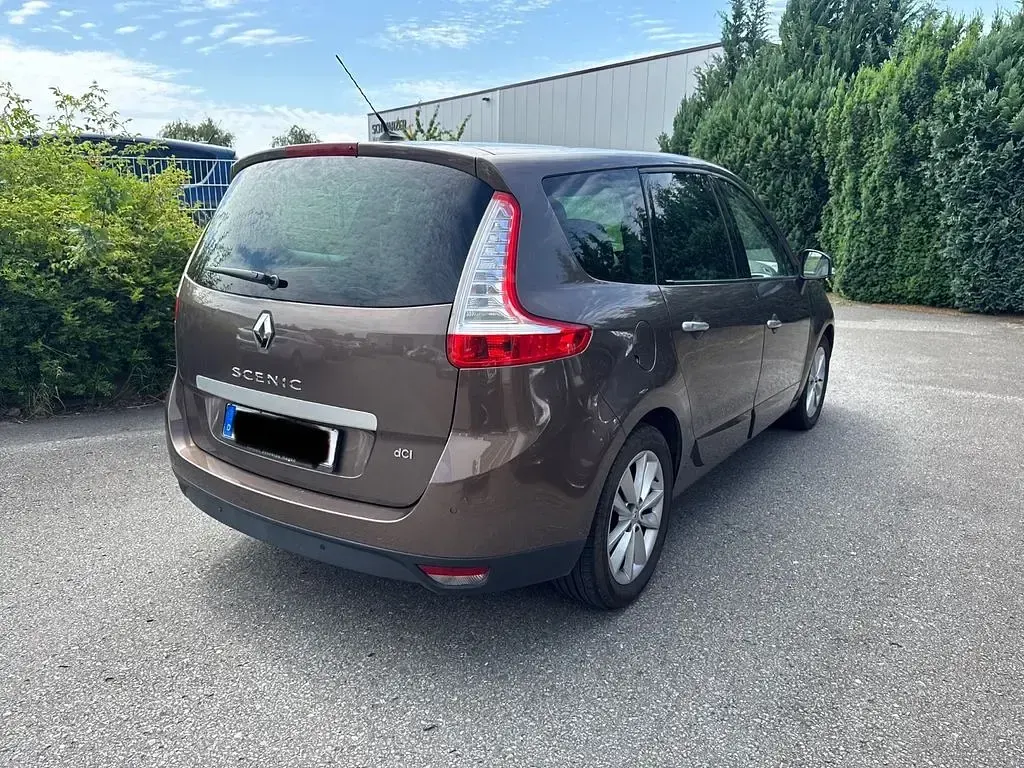 Gebraucht Renault Scenic E-Tech Luxe 160 PS (117 kW) 2010 Braun Van / Kleinbus