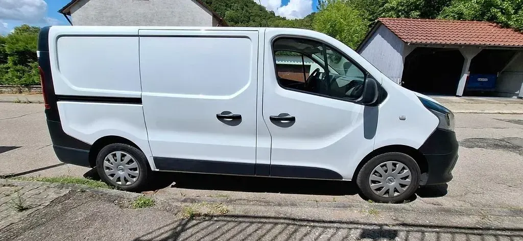 Gebraucht Nissan NV300 121 PS (88 kW) 2017 Weiß Van