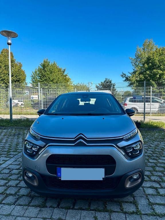 Silber Gebraucht 2023 Citroën C3 PureTech Kleinwagen | 12.000 € (Fairer Preis) - Bild 1/4