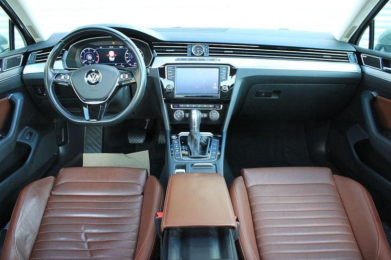 Gebraucht VW Passat Highline 239 PS (175 kW) 2016 Silber Limousine