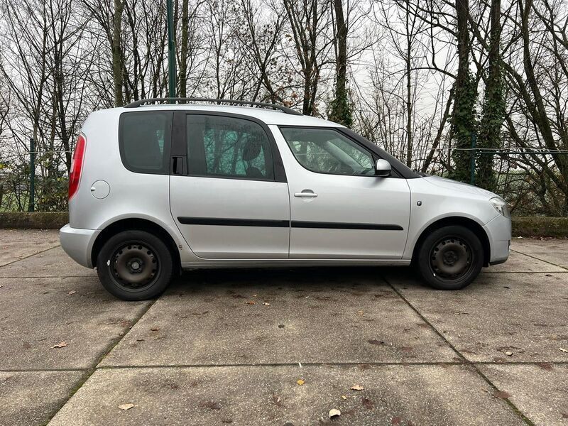 Gebraucht Skoda Roomster Style 86 PS (63 kW) 2008 Silber Van / Kleinbus