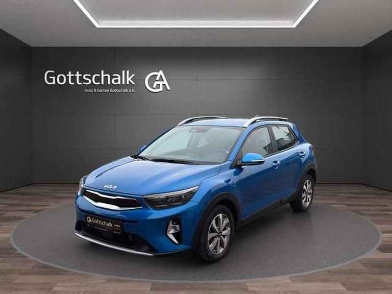 Bathysblau Gebraucht 2022 Kia Stonic Vision SUV | 17.888 € (Fairer Preis) - Bild 1/4