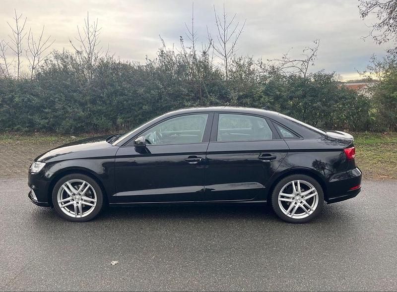 Gebraucht Audi A3 Performance 116 PS (85 kW) 2018 Schwarz Limousine