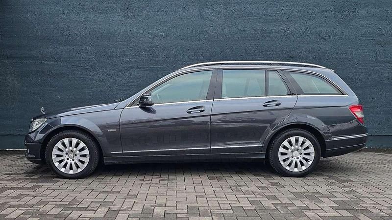 Gebraucht Mercedes C180 Elegance 156 PS (114 kW) 2009 Grau Kombi