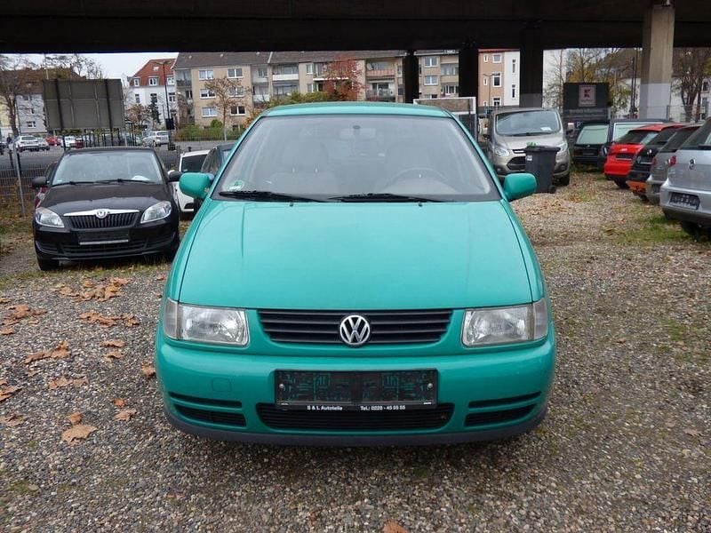 Second-hand VW Polo 54 CP (39 kW) 1994 Verde Berlinǎ