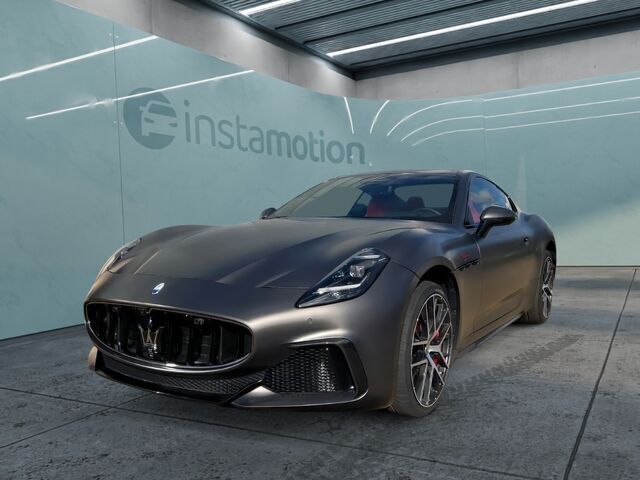 Gebraucht Maserati Granturismo 549 PS (403 kW) 2023 Grün Coupé