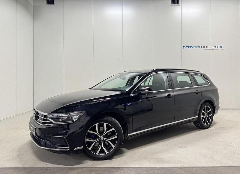 Gebraucht VW Passat GTE 218 PS (160 kW) 2022 Schwarz Kombi