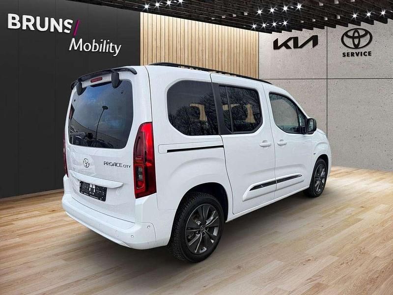 Gebraucht Toyota Proace City City 131 PS (96 kW) 2025 Icy white Van / Kleinbus
