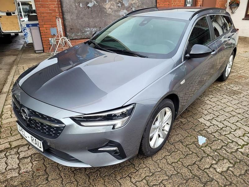 Gebraucht Opel Insignia Edition 174 PS (127 kW) 2021 Licht grau m2 Kombi