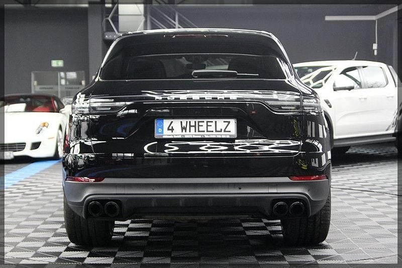 Używany Porsche Cayenne 441 KM (324 kW) 2019 Czarny SUV