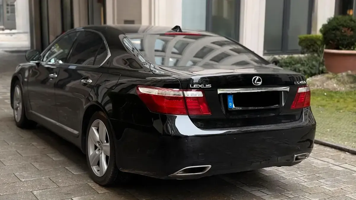 Gebraucht Lexus LS460 382 PS (280 kW) 2007 Grün Limousine