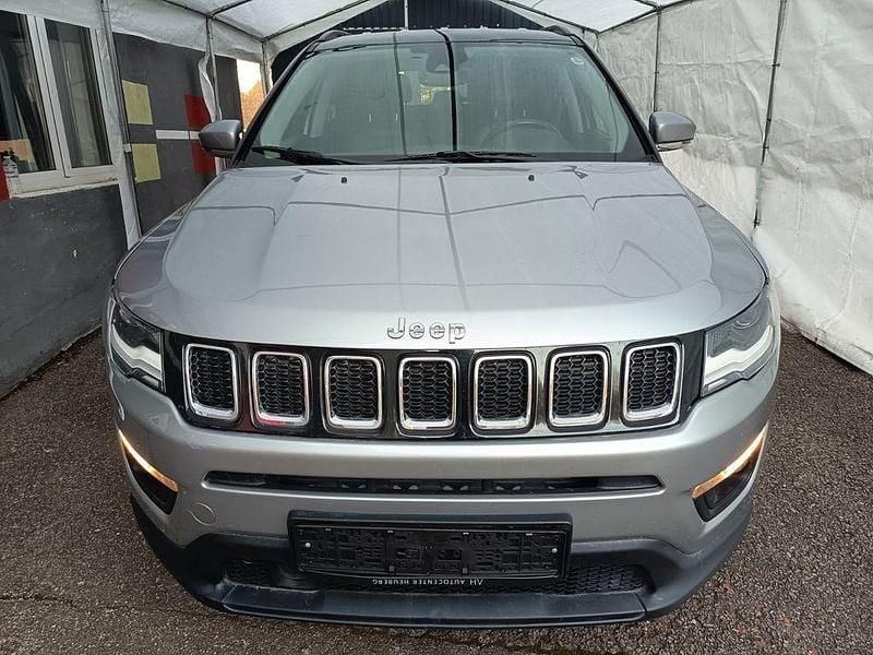 Gebraucht Jeep Compass Limited 140 PS (102 kW) 2018 Grau SUV