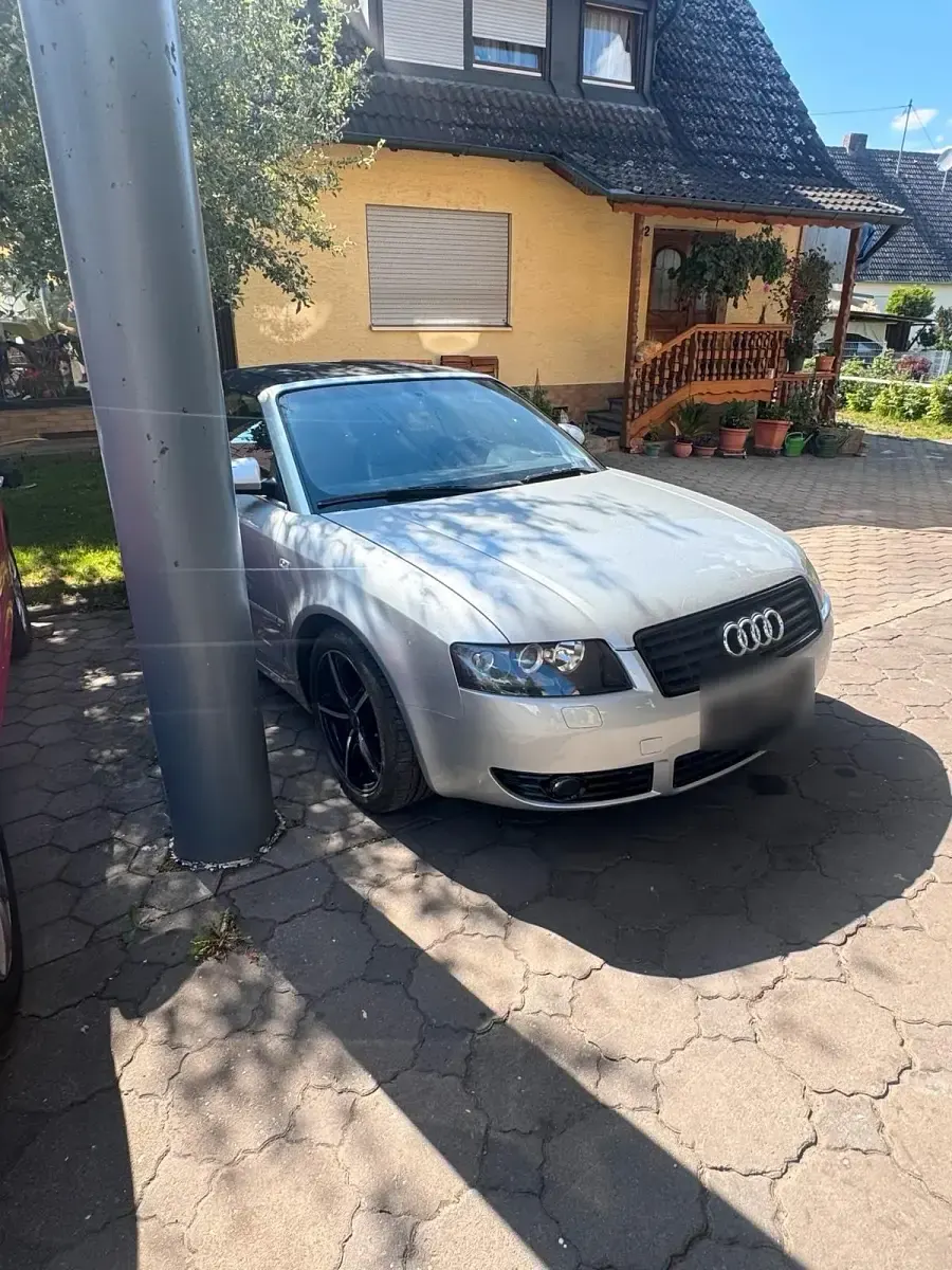 Gebraucht Audi A4 Cabriolet 125 PS (91 kW) 2002 Silber Cabrio