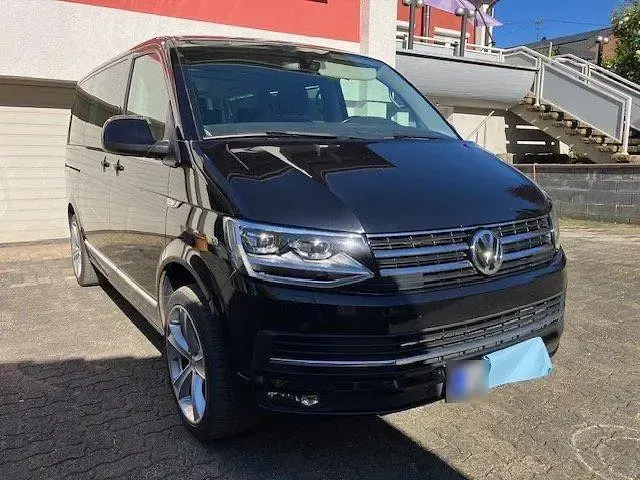 Gebraucht VW Multivan Highline 199 PS (146 kW) 2019 Schwarz Van / Kleinbus