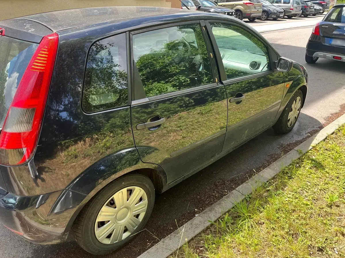 Gebraucht Ford Fiesta 2005 Blau Kleinwagen