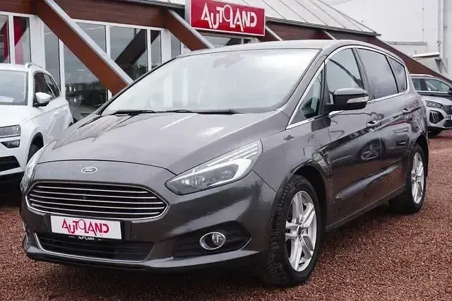 Gebraucht Ford S-MAX Titanium 240 PS (176 kW) 2017 Grau Van / Kleinbus