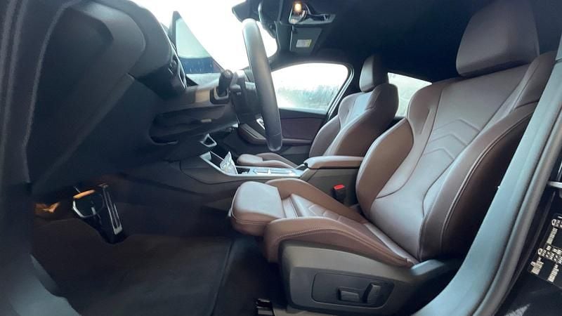 Usata BMW 120 Efficient Dynamics 150 CV (110 kW) 2025 Nero Utilitaria