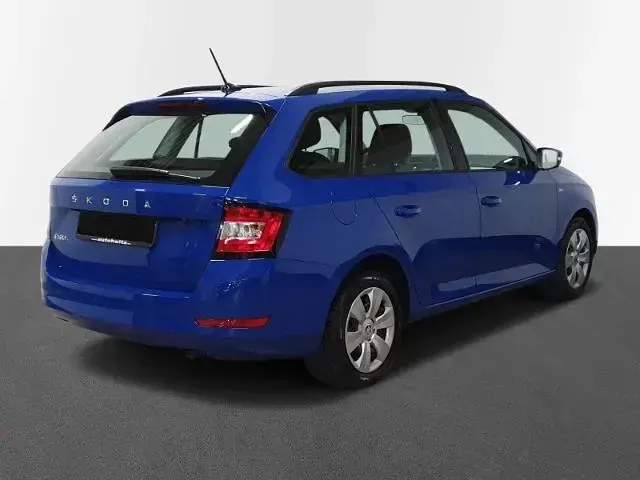 Gebraucht Skoda Fabia Ambition 95 PS (69 kW) 2022 Energyblau Kleinwagen